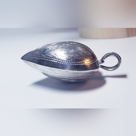 Vintage Sterling Silver Medium Size Etched Puffy Heart  Slide Pendant - Picture 3 of 5